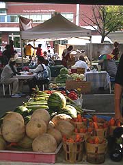 [photo, Baltimore Farmers' Market, Holliday St. and Saratoga St., Baltimore, Maryland]