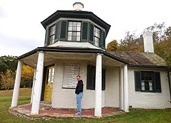 [photo, Toll Gate House, 14302 National Highway (Rte. 40), LaVale, Maryland]