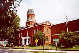 [photo, Worcester County Courthouse, One West Market St., Snow Hill, Maryland]